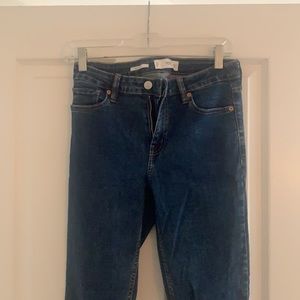 MANGO SKINNY SCULPT JEANS DARK WASH SIZE US4